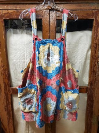 PRE-LOVED Magnolia Pearl Love Quiltwork Elii Faye Apron XWK588 Lovebug